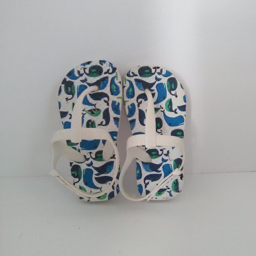 Juncture Toddlers/ Boys Flip Flop Sandals Color Blue/White Whales Size M 7/8 NWO
